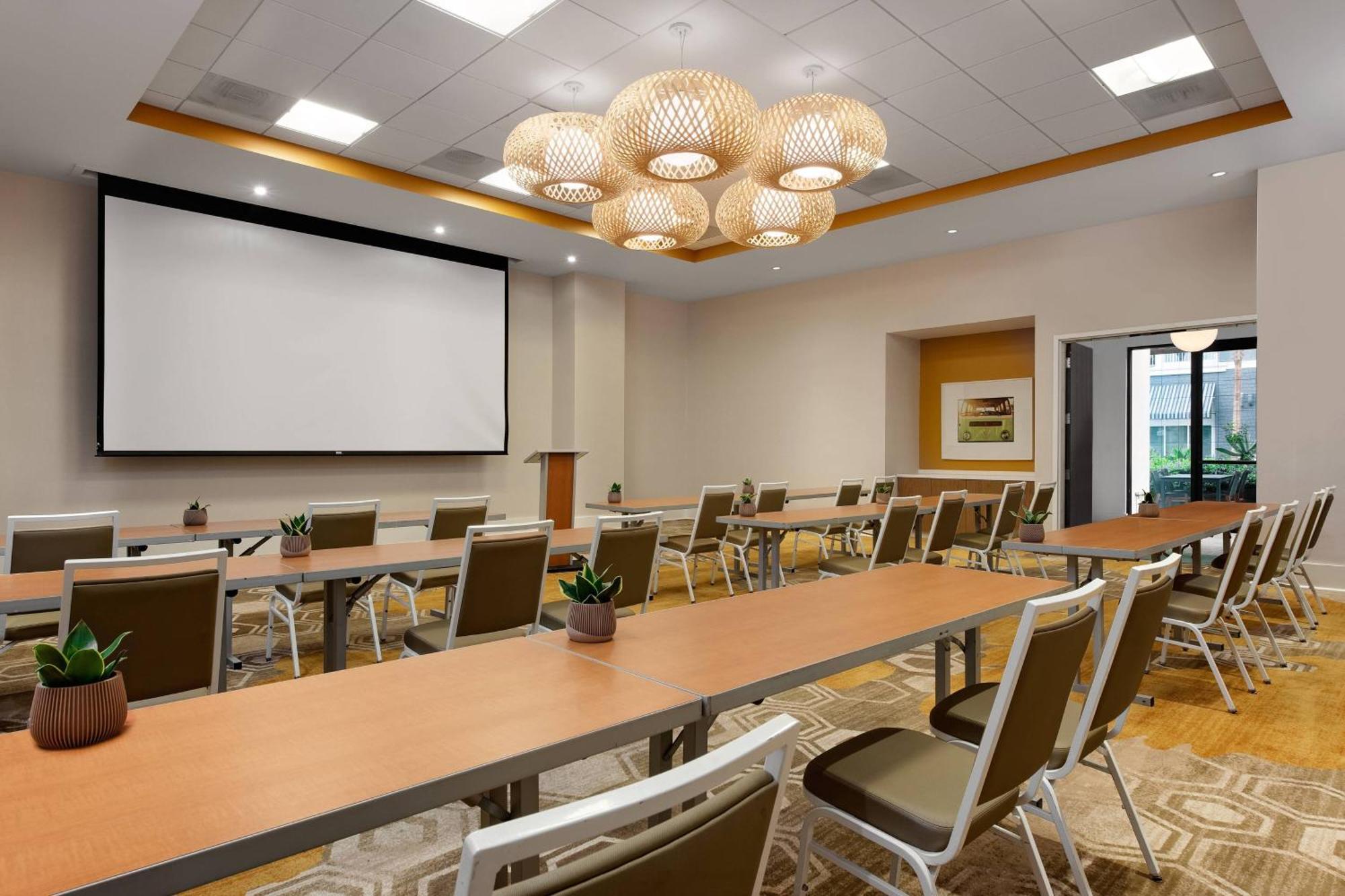 Springhill Suites By Marriott Oceanside Beach Екстер'єр фото